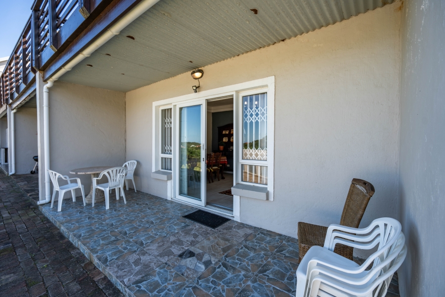 3 Bedroom Property for Sale in Seafield Eastern Cape